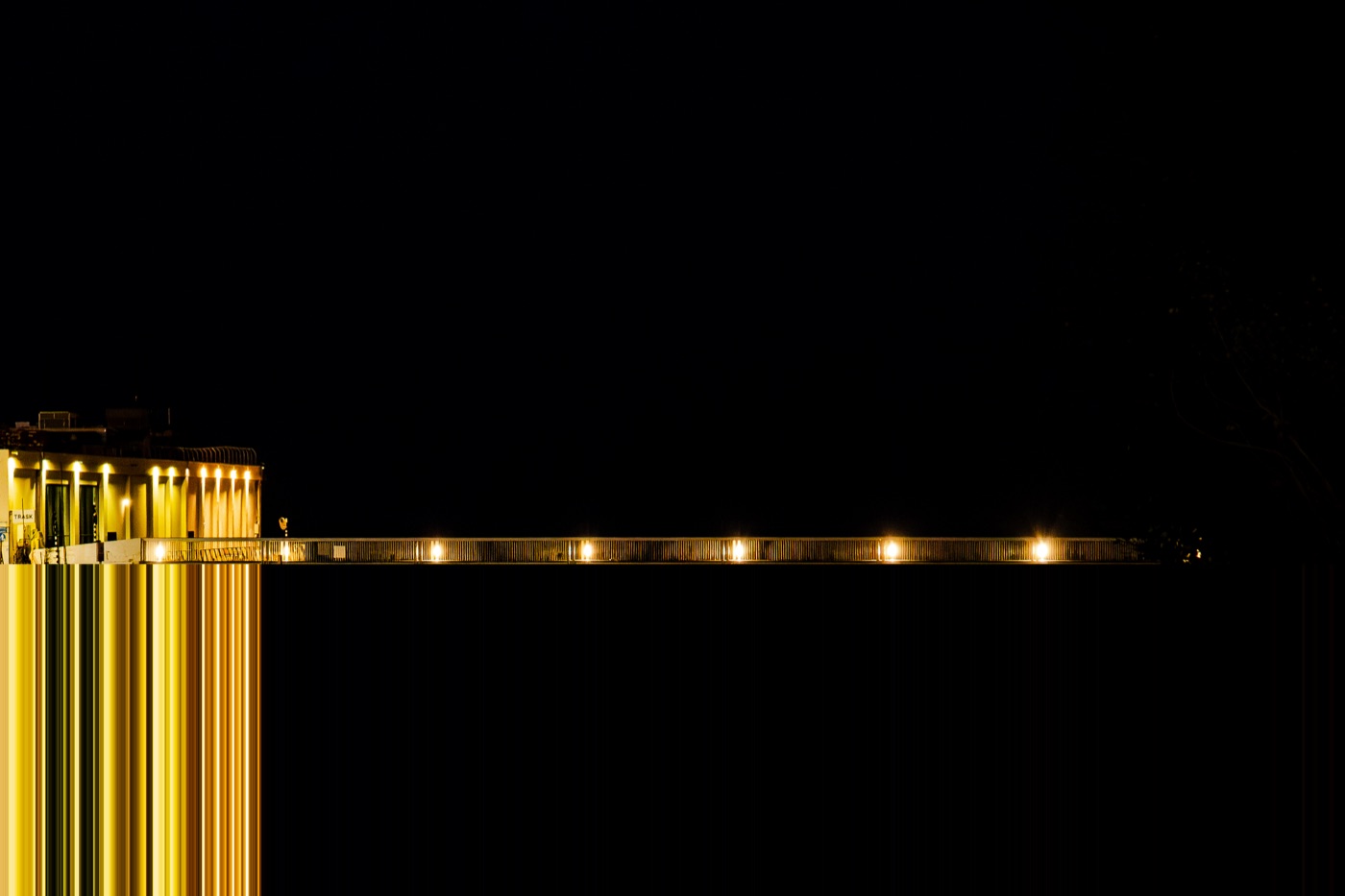 Bridge stretched vertically