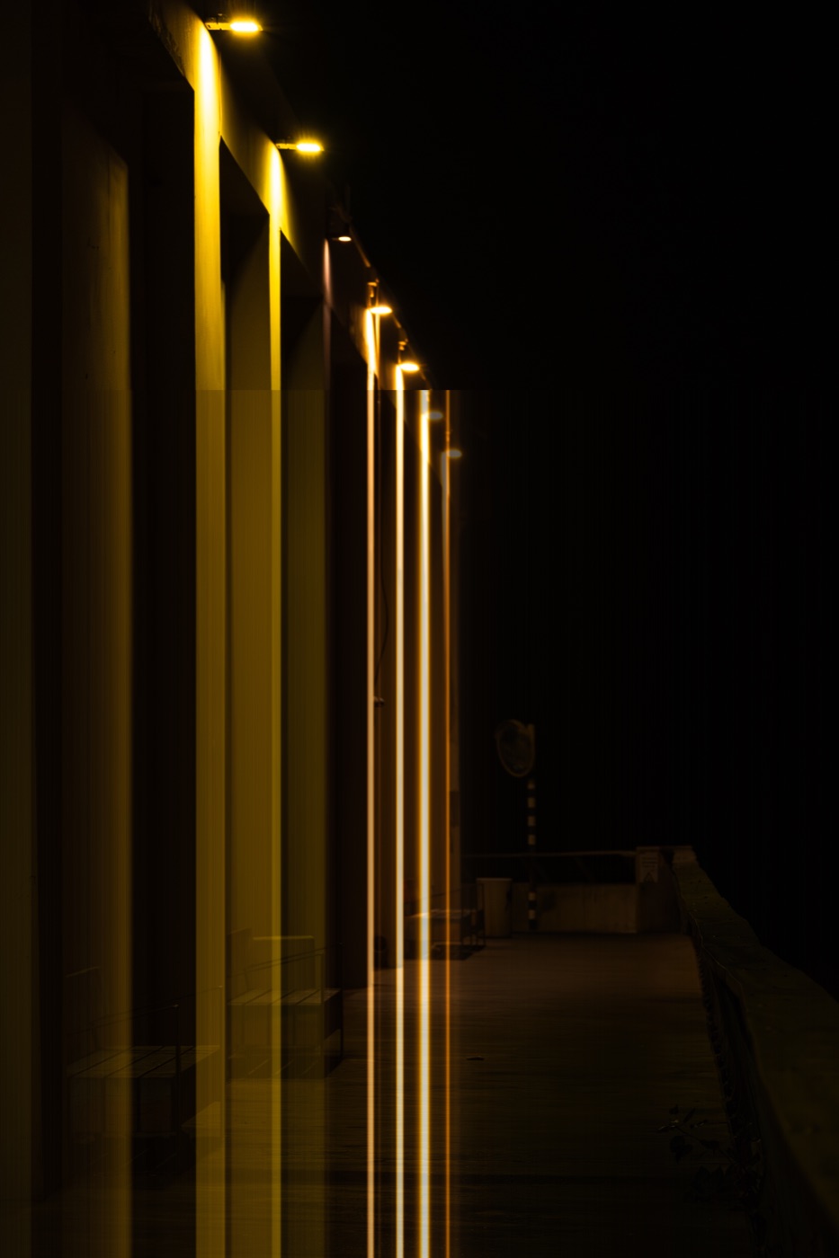 Columns stretched vertically